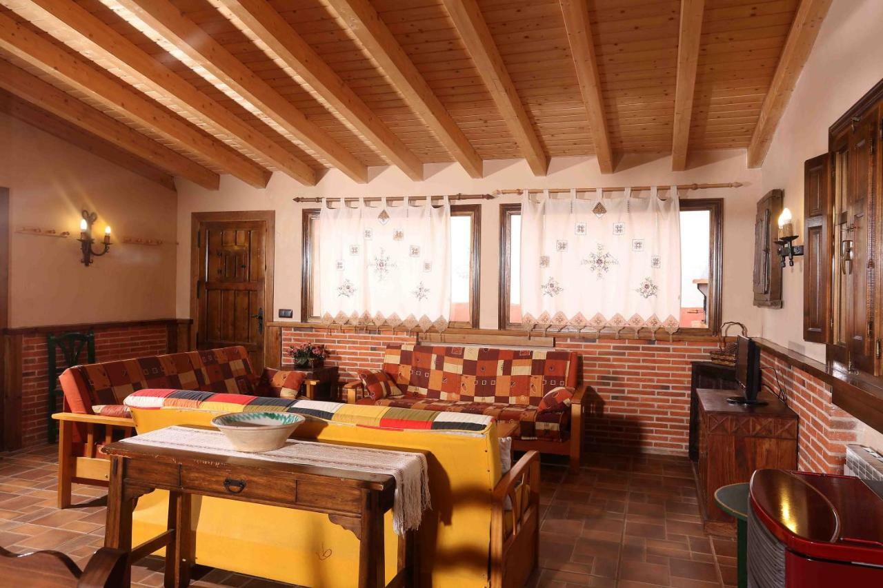 La Casa del Abuelo Simón Casa de hóspedes Fuente el Sauz Exterior foto